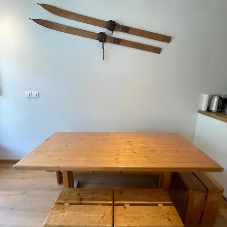 T4 Champagny, Terrasse Au Calme Apartment *