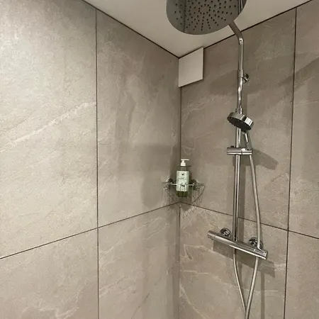 Apartment T4 Champagny, Terrasse Au Calme *