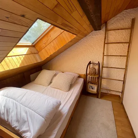 T4 Champagny, Terrasse Au Calme