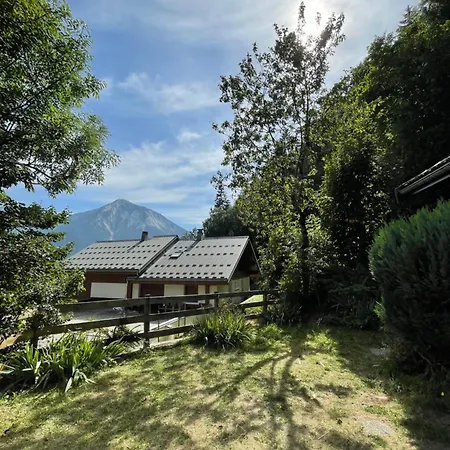 T4 Champagny, Terrasse Au Calme Apartment