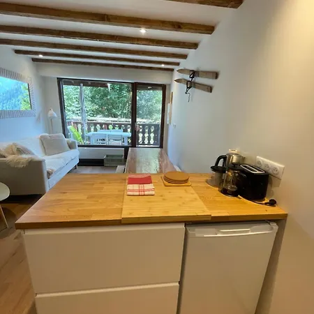 T4 Champagny, Terrasse Au Calme Apartman *