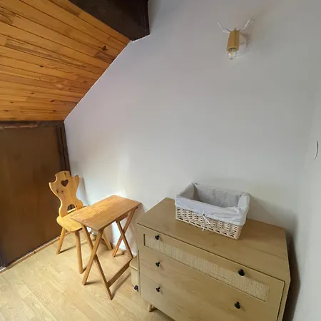 T4 Champagny, Terrasse Au Calme Apartman *