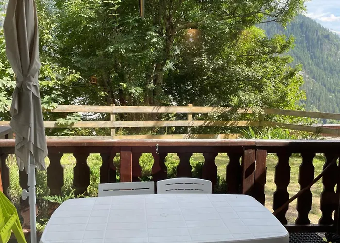 T4 Champagny, Terrasse Au Calme